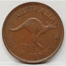 AUSTRALIA 1961 . HALF 1/2  PENNY . ERROR / VARIETY . WEAK STRIKE OR OIL FILLED DIE